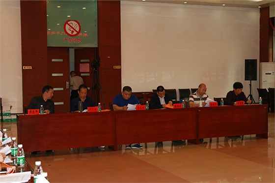 郴汽集團(tuán)隆重召開股東會2017年第一次會議